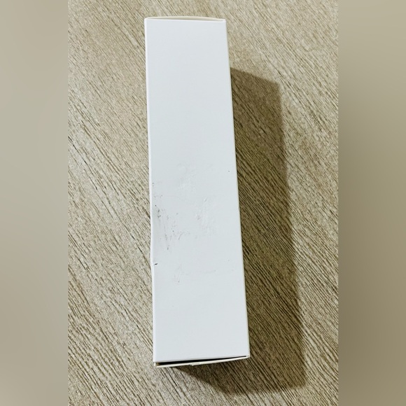 JACLYN Cosmetics Skin Perfecting Blurring Tint in Shade DEEP 1oz 30ml New In Box - Picture 5 of 5